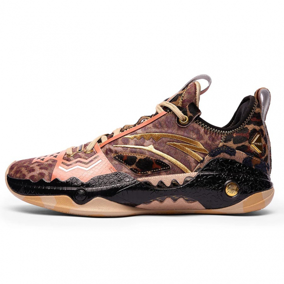 Kyrie Irving Shock Wave 5.0 Pro  i gruppen BASKETSKOR / Herr hos 2WIN BASKETBUTIK (812411111-3)