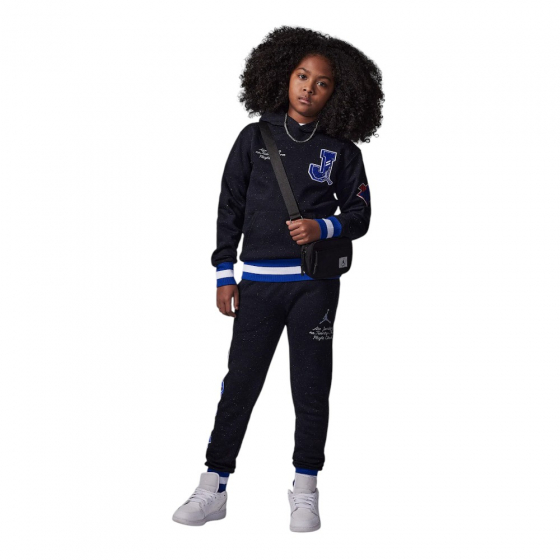 Jordan Court Of Legens Hoody Jr i gruppen BASKETKLDER / JUNIOR BASKETKLDER  / Hoodies / Jackor hos 2WIN BASKETBUTIK (95D697-023)
