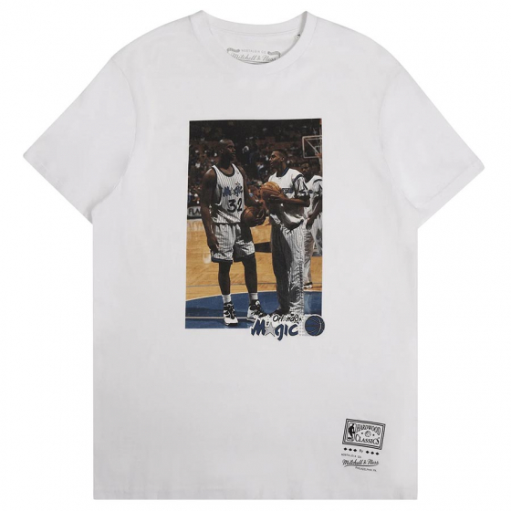 NBA Player Photo Magic i gruppen BASKETKLDER / HERR BASKETKLDER  / T-Shirts  hos 2WIN BASKETBUTIK (BMTRINTL1058-OMA)