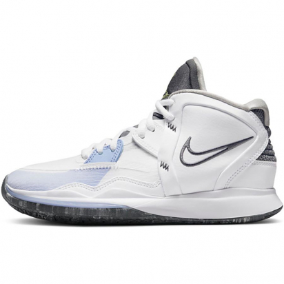 Kyrie 8 Infinity Jr i gruppen BASKETSKOR / Junior hos 2WIN BASKETBUTIK (DD0334-102)