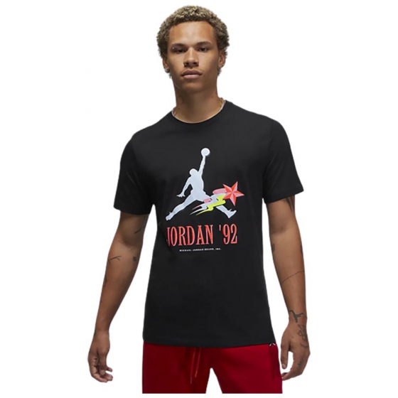 Jordan Brand Graphic i gruppen BASKETKLDER / HERR BASKETKLDER  / T-Shirts  hos 2WIN BASKETBUTIK (DV1431-010)