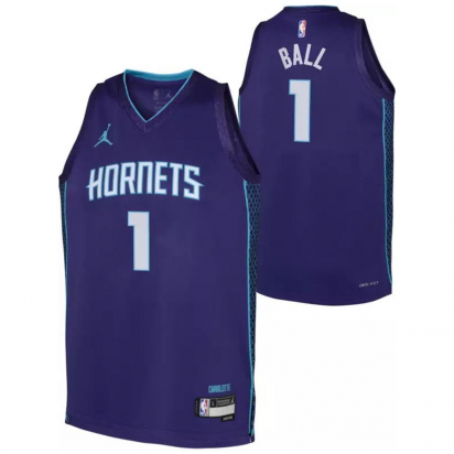 Hornets Swingman-Ball Jr i gruppen BASKETKLDER / JUNIOR BASKETKLDER  / Tanks hos 2WIN BASKETBUTIK (EY2B7BXJP-HOR01)