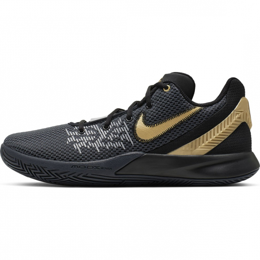 kyrie flytrap low cut