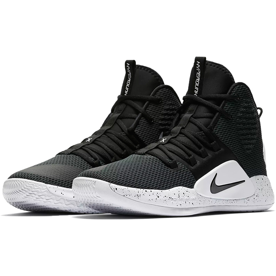 NIKE Hyperdunk X at 2WIN.SE