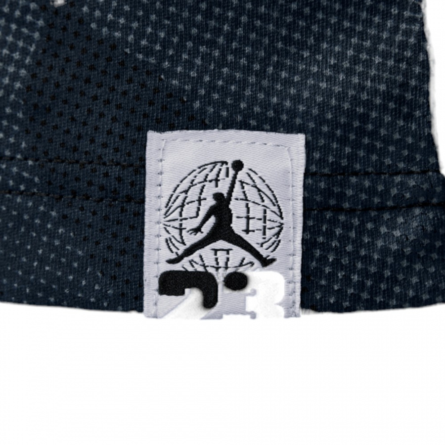 Jordan Roadtrip X-Ray Jr