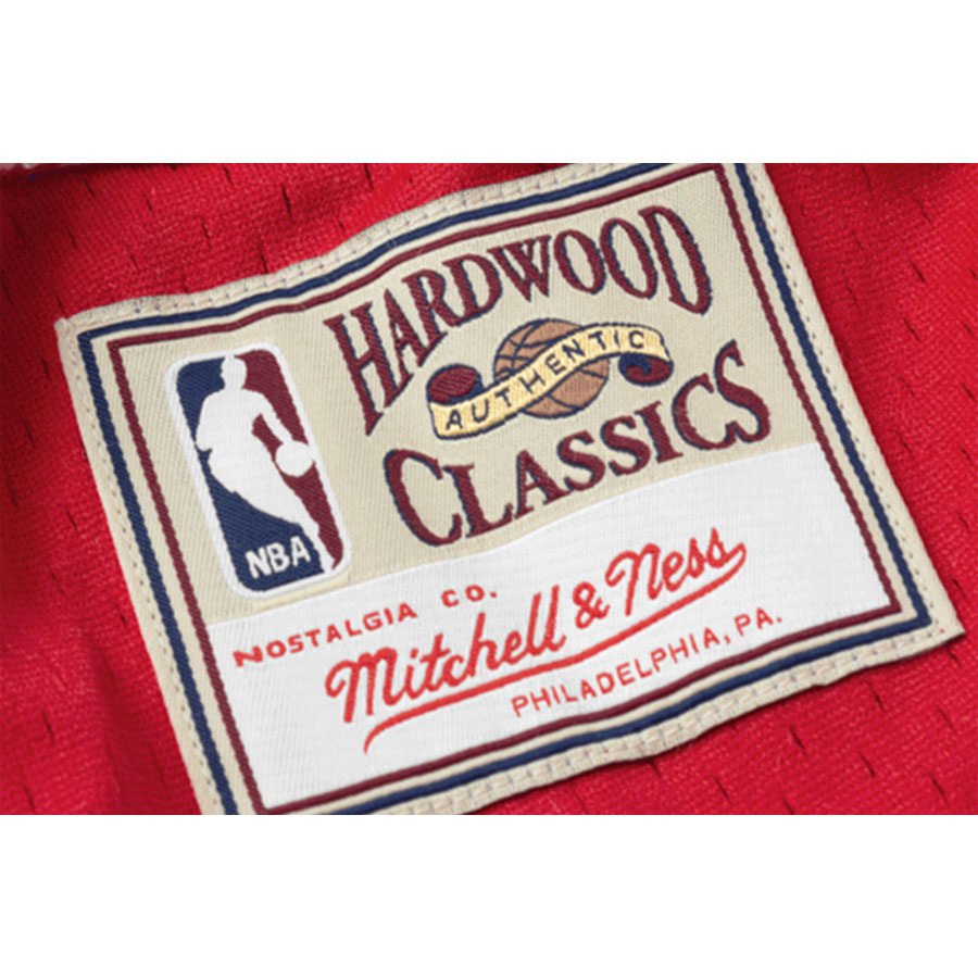 Bulls Authentic Shorts 97-98