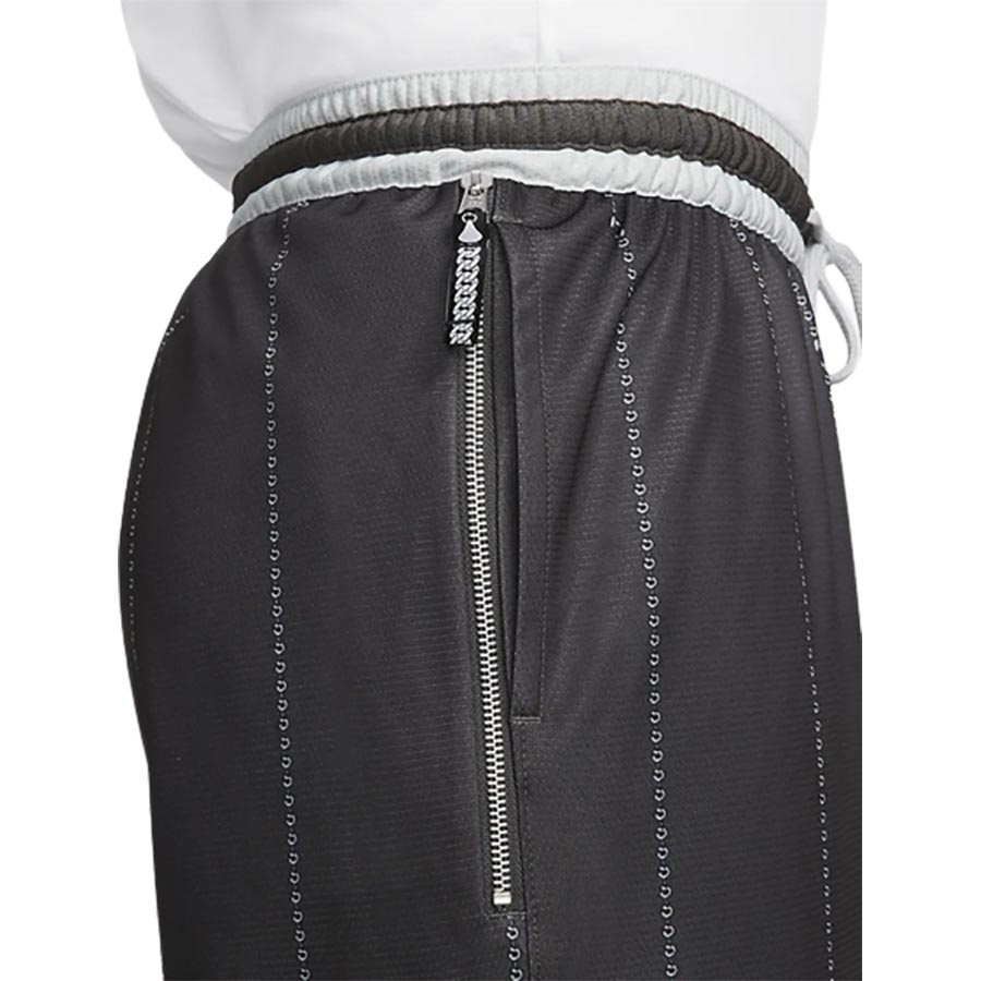 Nike Dri-Fit DNA Shorts