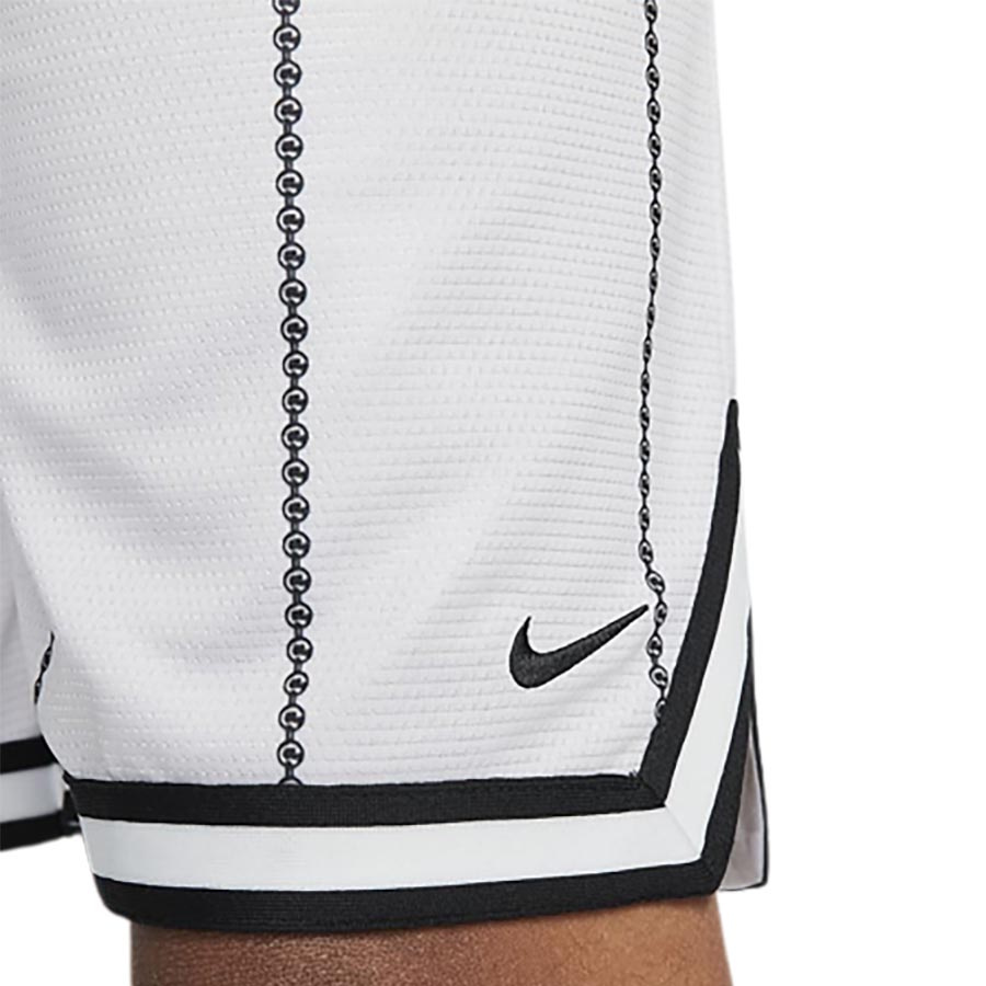 Nike Dri-Fit DNA Shorts