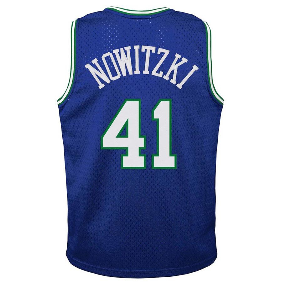 Mavericks-Nowitzki Swingman Jr