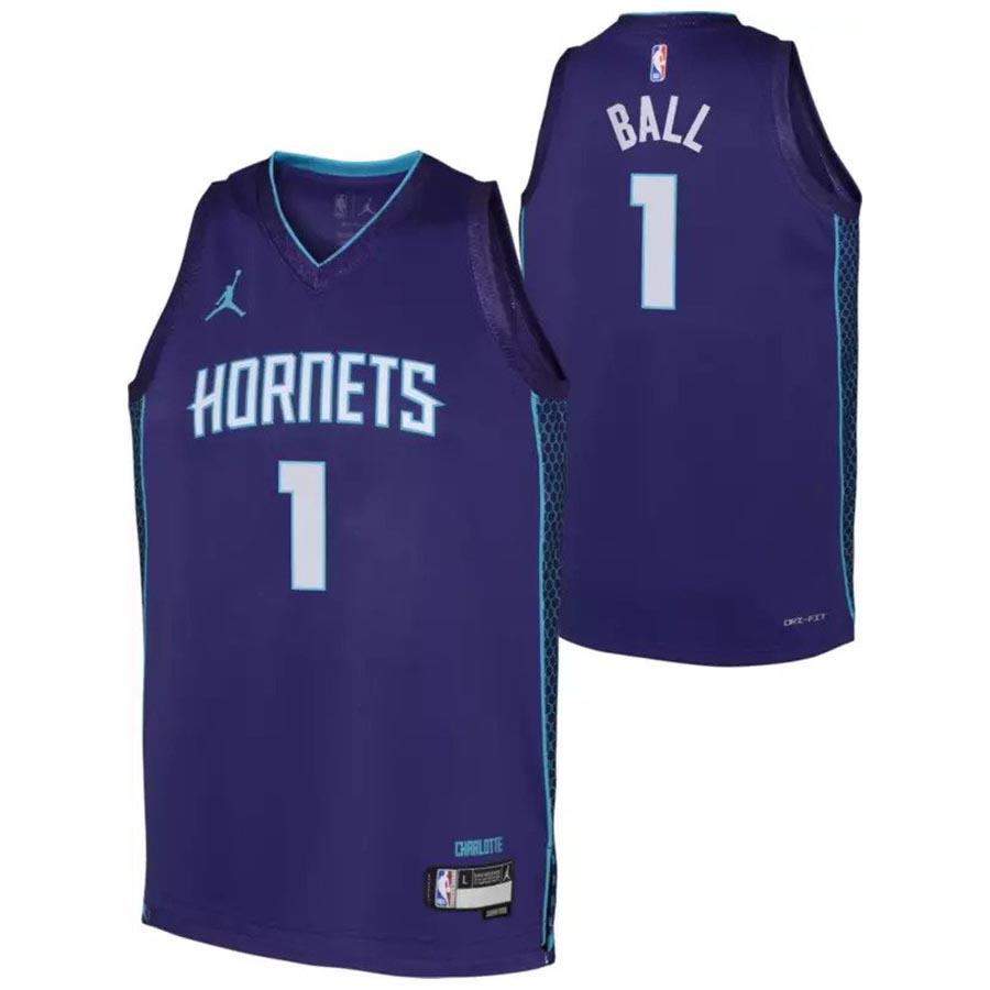 Hornets Swingman-Ball Jr
