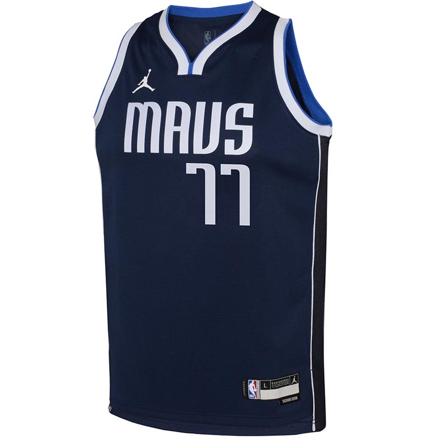 Mavericks Swingman-Doncic Jr