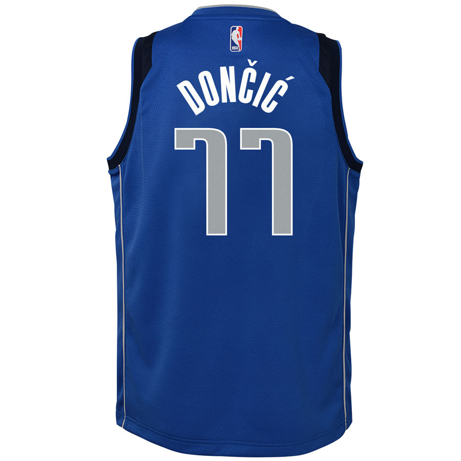 Mavericks Swingman-Doncic Jr