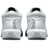 LeBron Witness 8  LeBron Witness 8