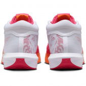 LeBron Witness 8  LeBron Witness 8