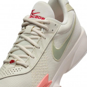 Nike Air Zoom G.T Cut Academy  Nike Air Zoom G.T Cut Academy