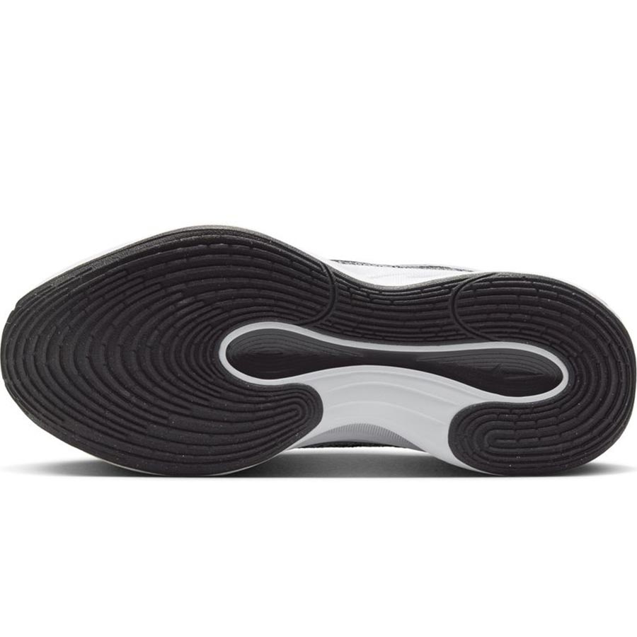 Nike G.T. Hustle Academy