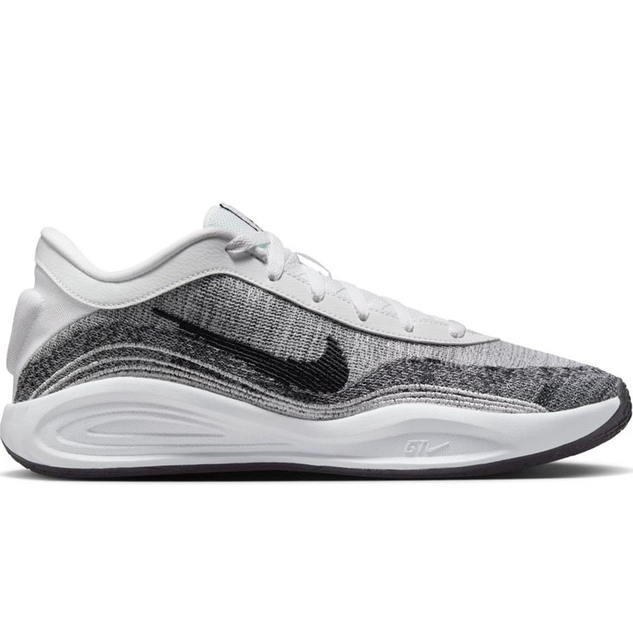 Nike G.T. Hustle Academy