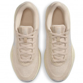 Nike G.T. Hustle Academy Nike G.T. Hustle Academy