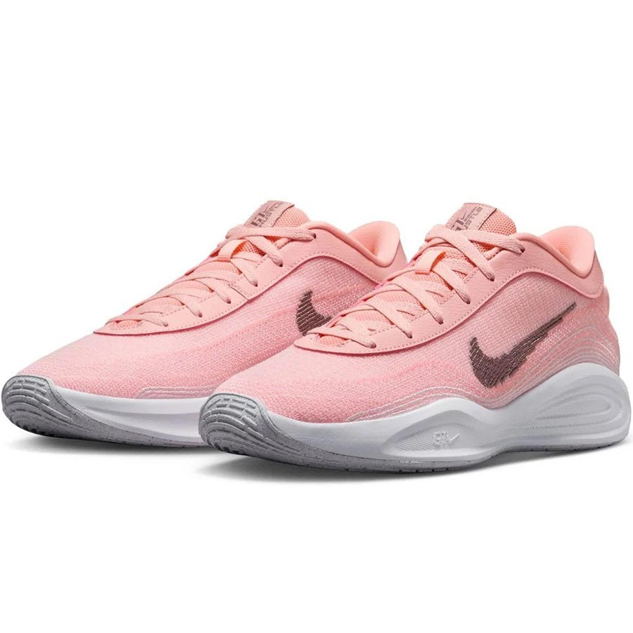 Nike G.T. Hustle Academy