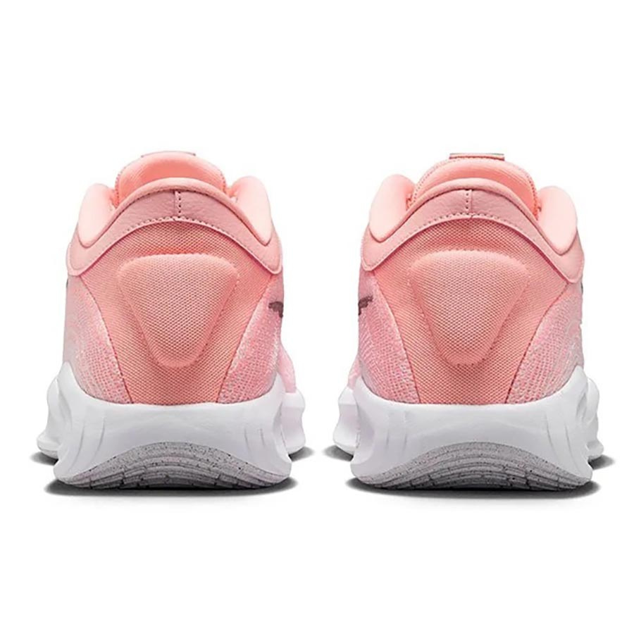 Nike G.T. Hustle Academy