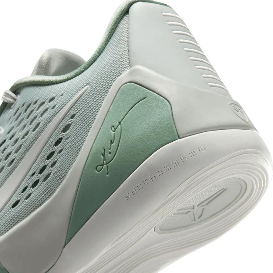 Nike Kobe 9 Elite Low EM Protro 