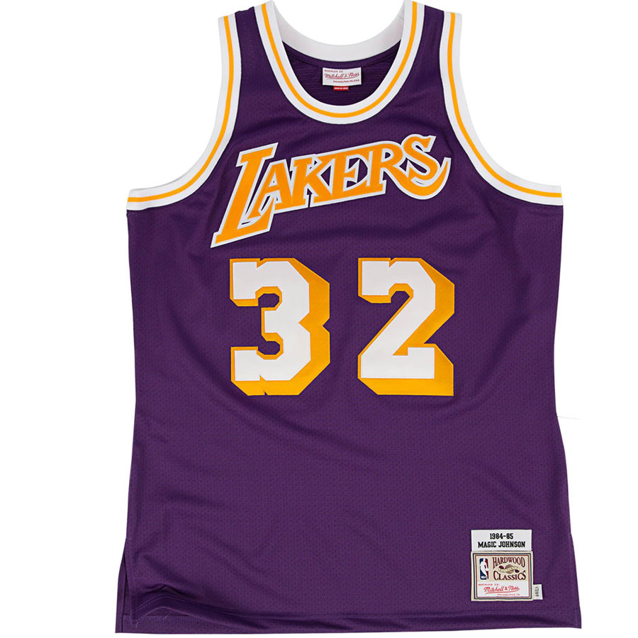 Lakers-Johnson Swingman