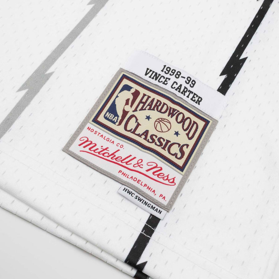 Raptors-Carter Swingman