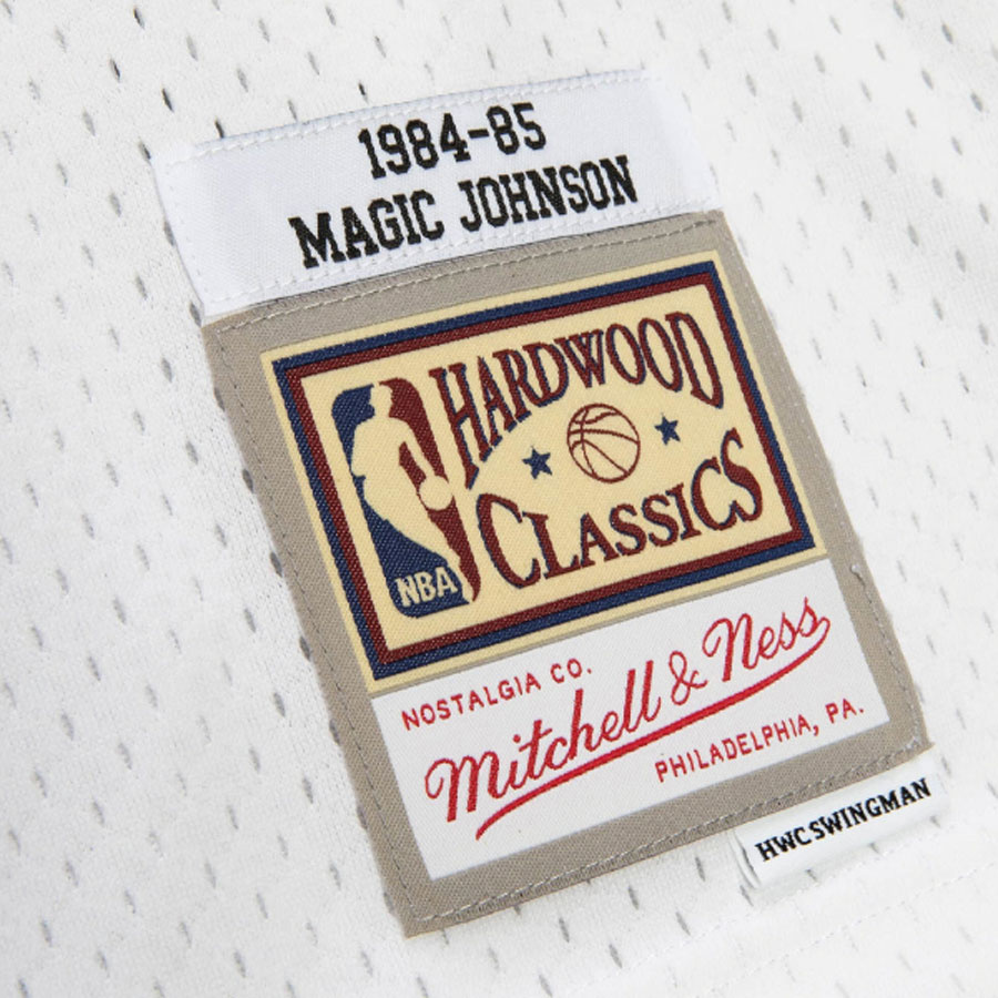 Lakers-Johnson Swingman